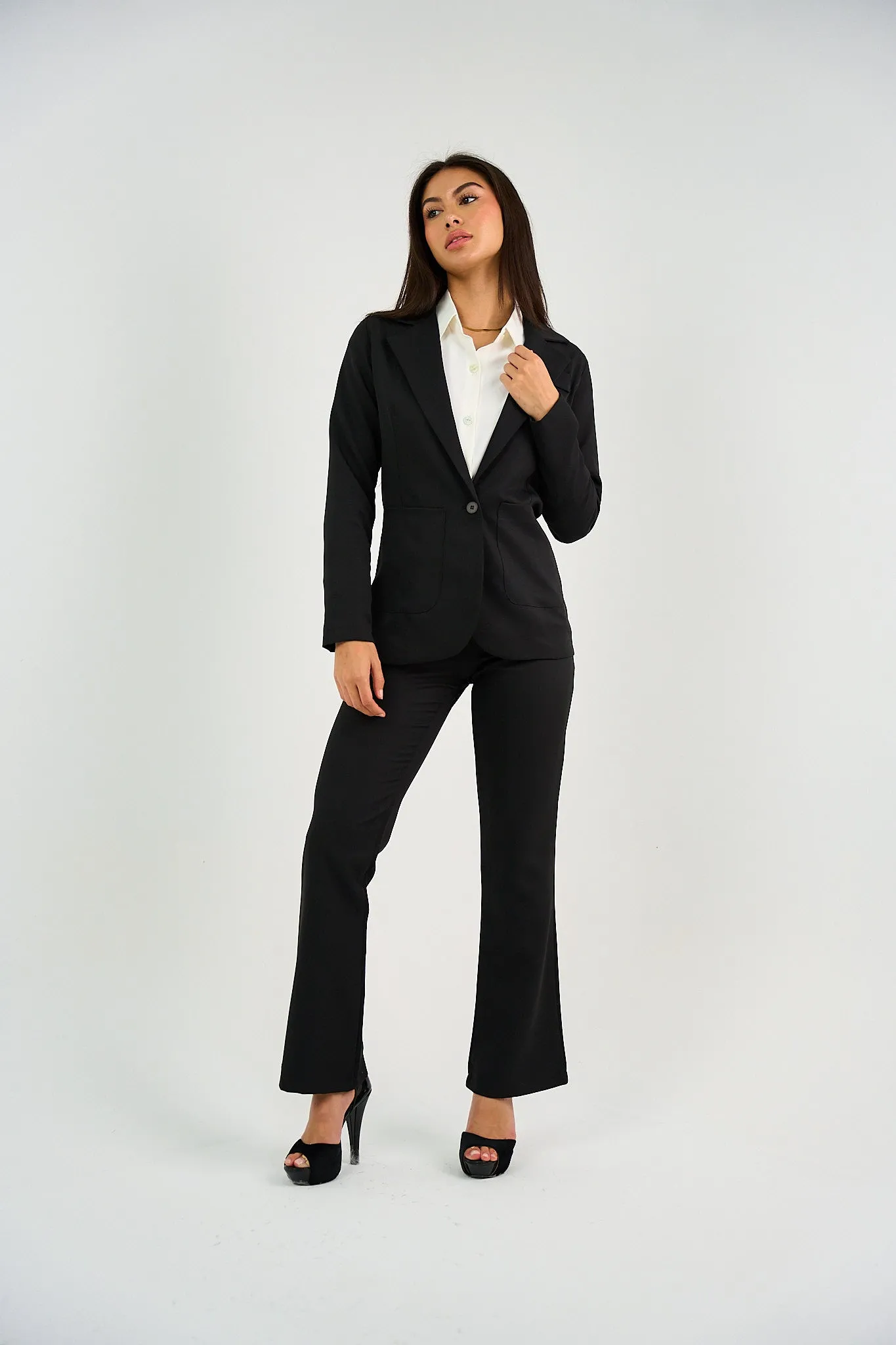 Black Single-Button Tailored Blazer Suit