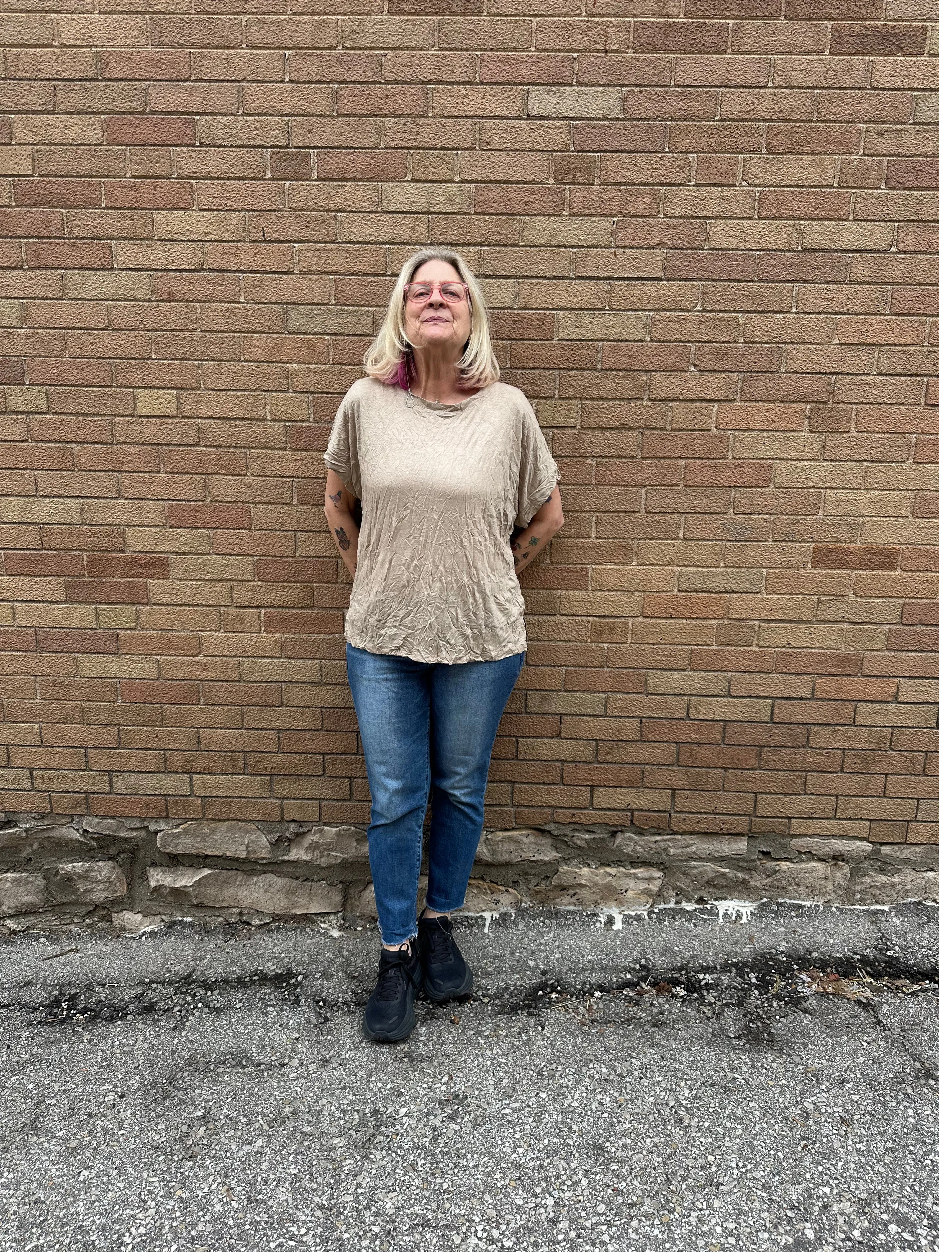 CRINKLE SOLID DOLMAN TOP