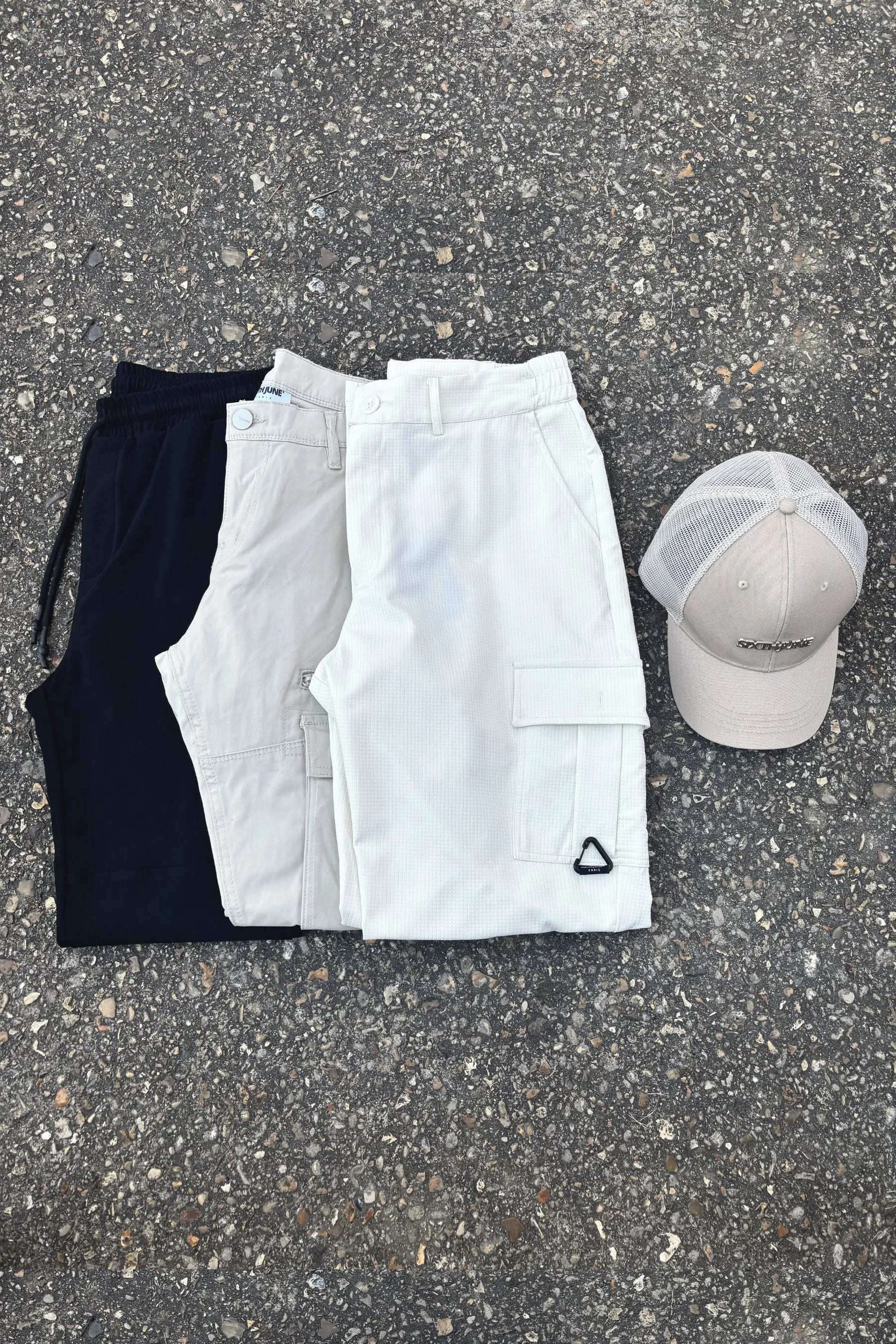MEN Mystery box : 3 Pants   1 hat