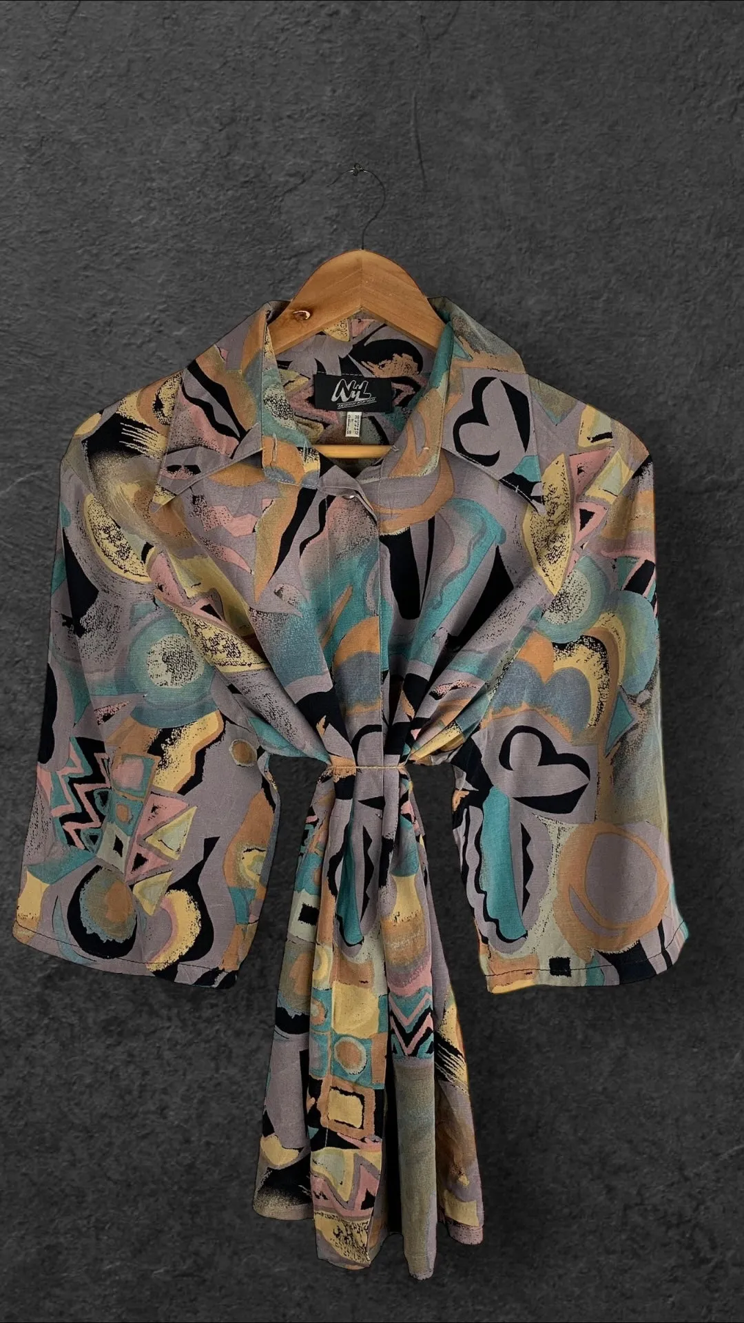 N   L BUTTON UP VINTAGE SHIRT